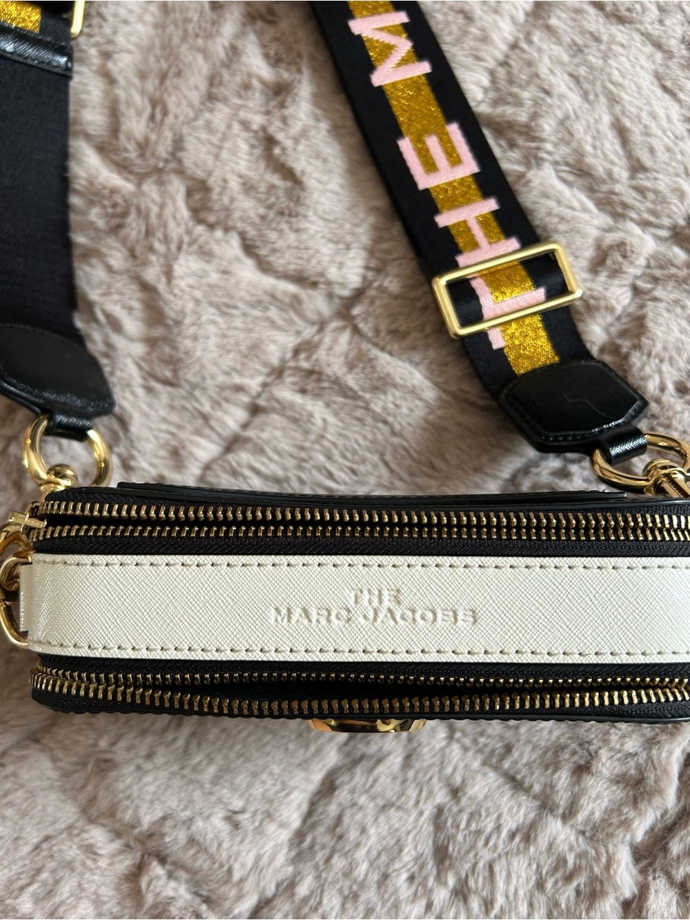 Marc Jacobs Black SnapshotCrossbody Camera Bag with Gold Hardware and Logo Strap - Picture 11 of 16